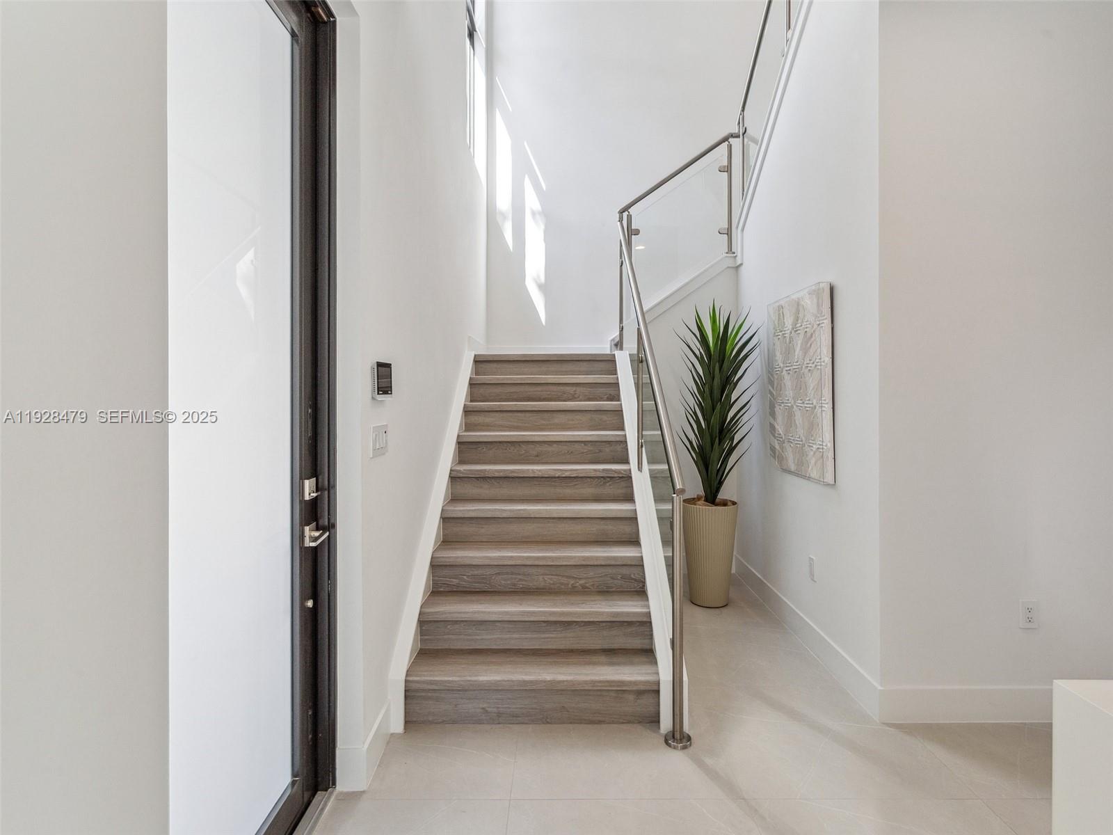 7285 SW 72nd Ter Miami, FL 33143