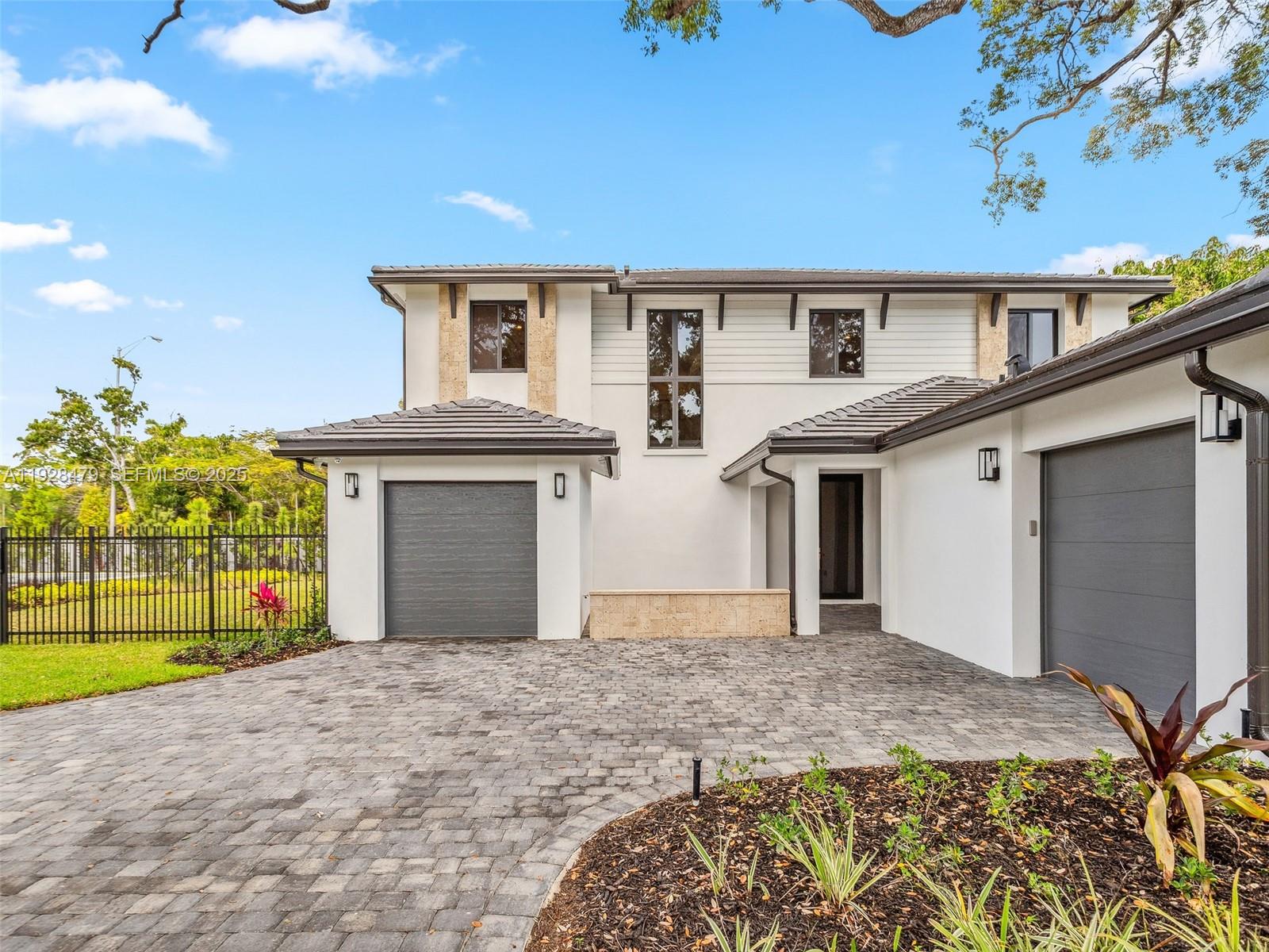 7285 SW 72nd Ter Miami, FL 33143