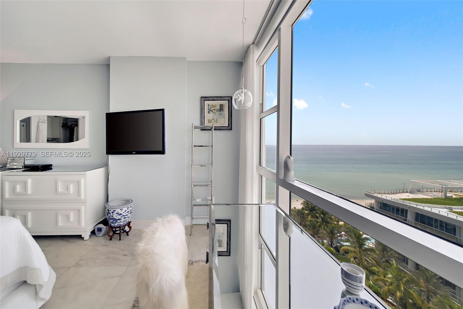 6801 Collins Ave #1110 (Door 1106) Miami Beach, FL 33141