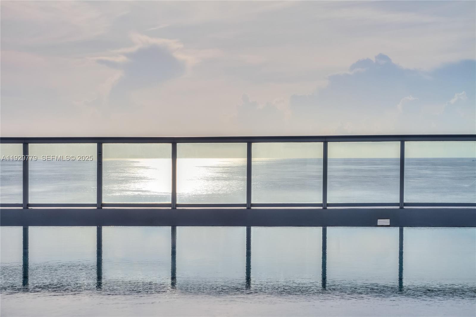 6801 Collins Ave #1110 (Door 1106) Miami Beach, FL 33141