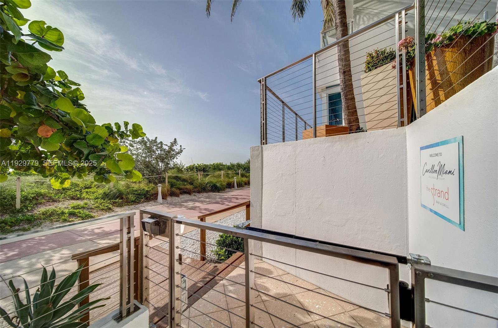 6801 Collins Ave #1110 (Door 1106) Miami Beach, FL 33141