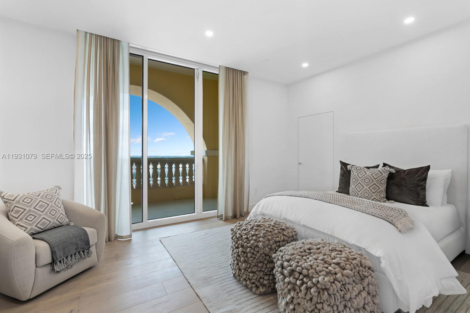 17875 Collins Ave #PH5002 Sunny Isles Beach, FL 33160