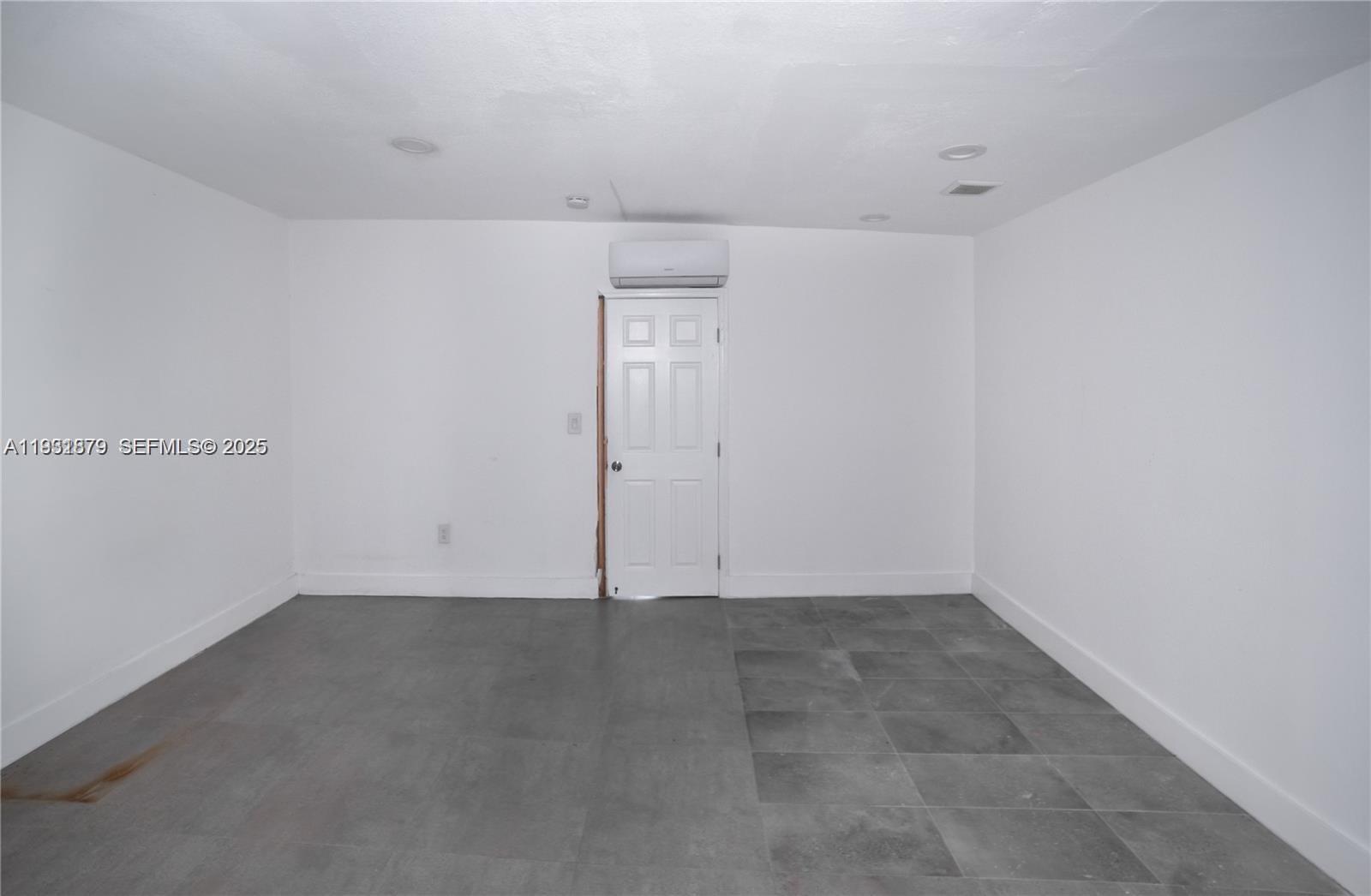 2501 NW 22nd Ave Miami, FL 33142