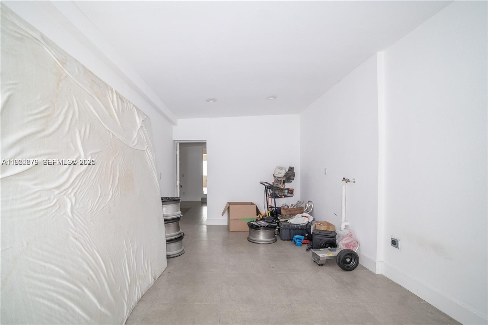 2501 NW 22nd Ave Miami, FL 33142