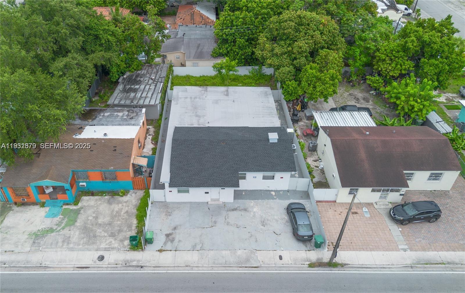 2501 NW 22nd Ave Miami, FL 33142