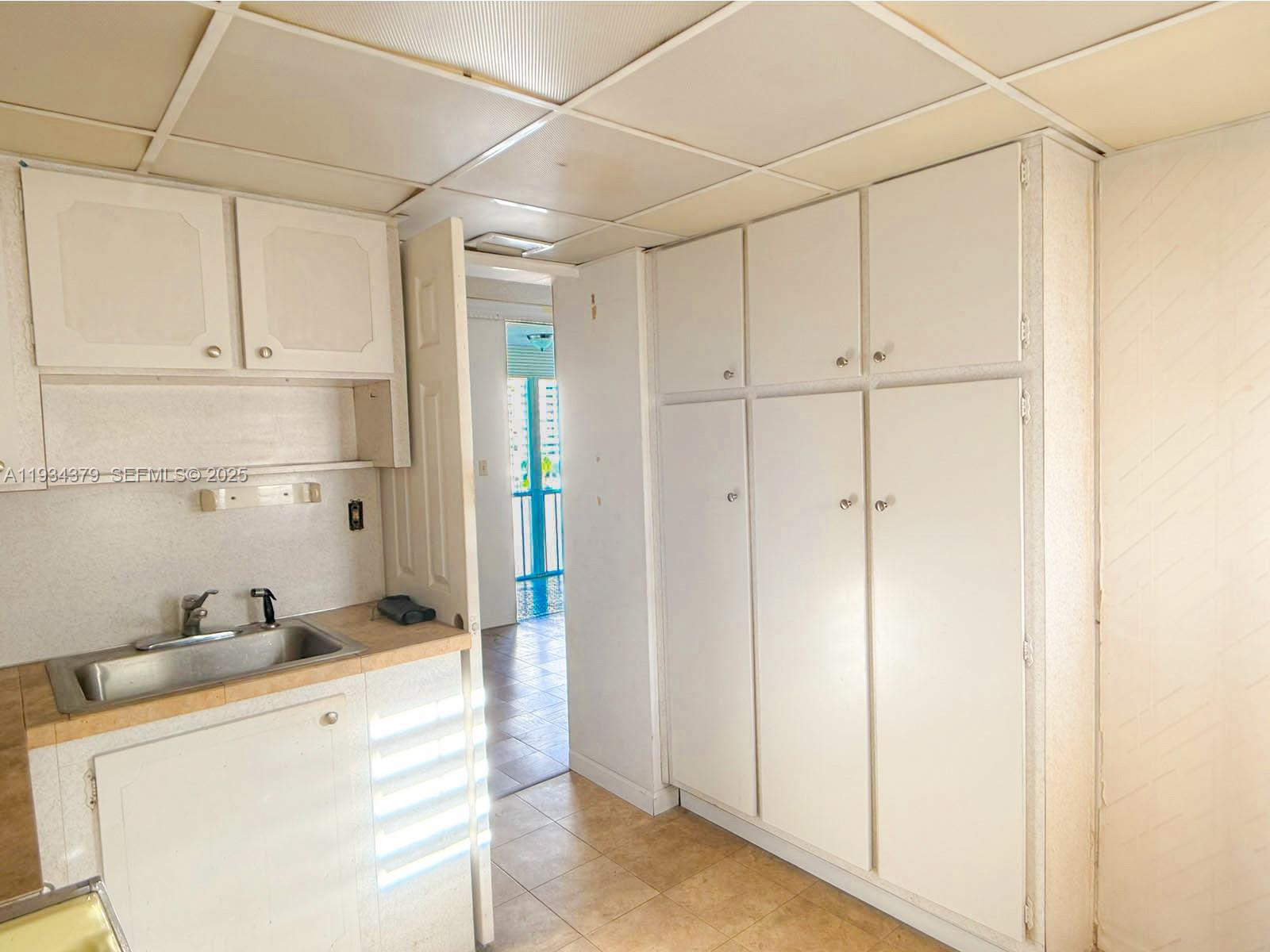 2930 Point East Dr #E601 Aventura, FL 33160