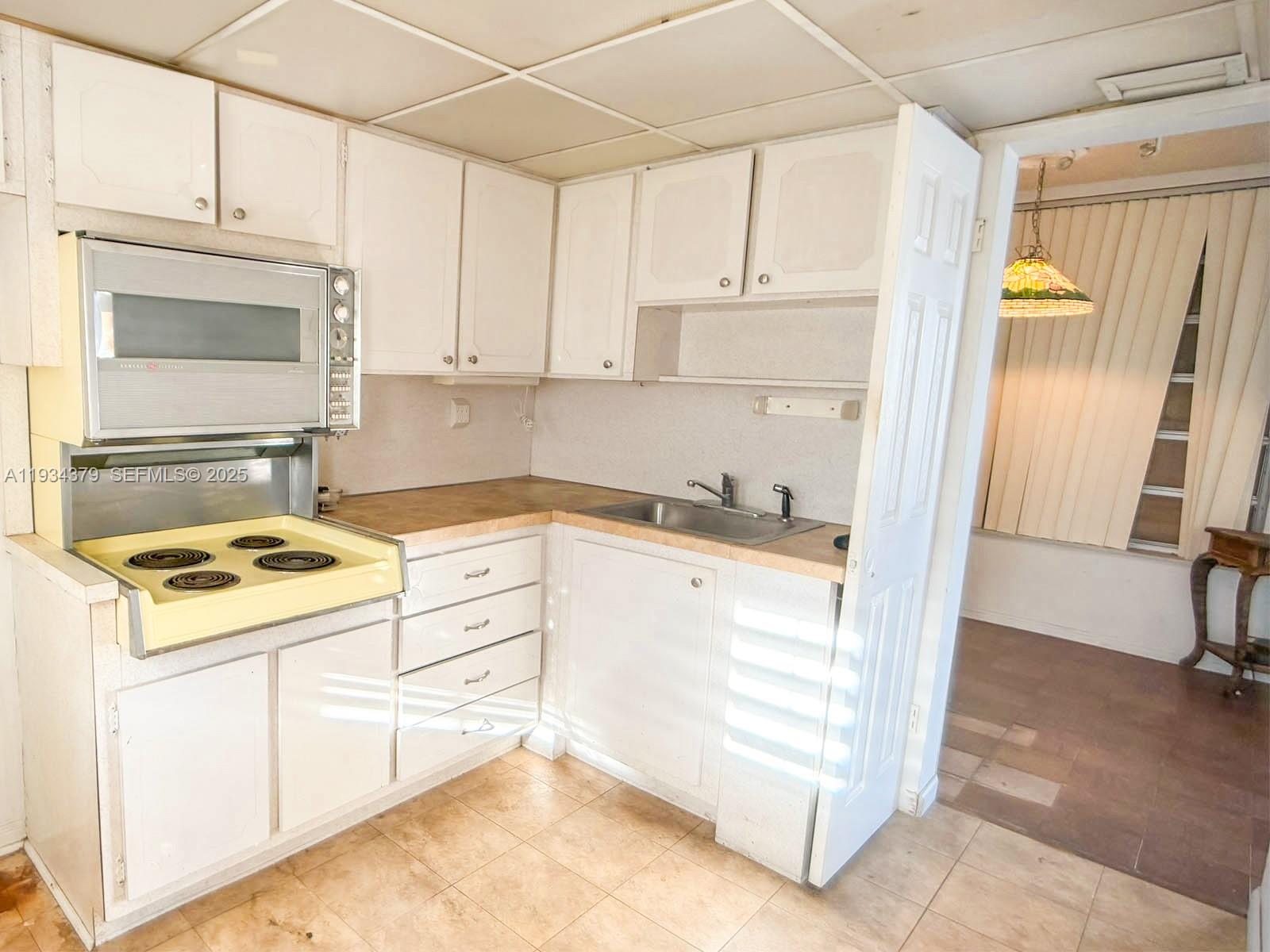 2930 Point East Dr #E601 Aventura, FL 33160