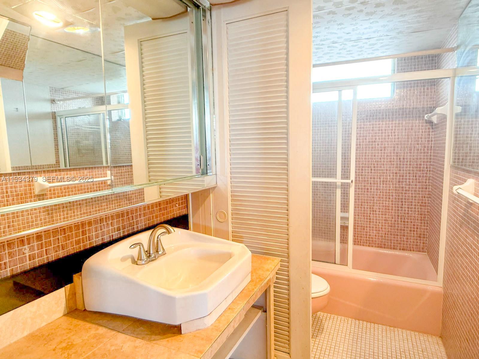 2930 Point East Dr #E601 Aventura, FL 33160