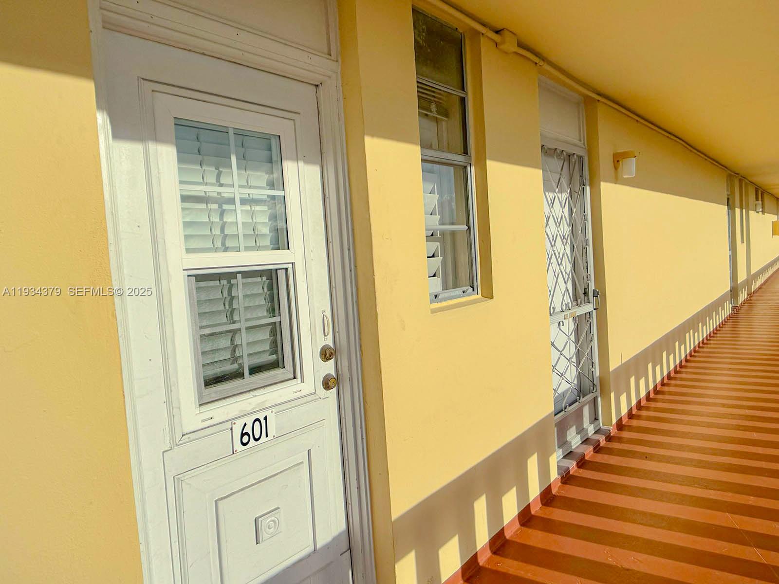 2930 Point East Dr #E601 Aventura, FL 33160