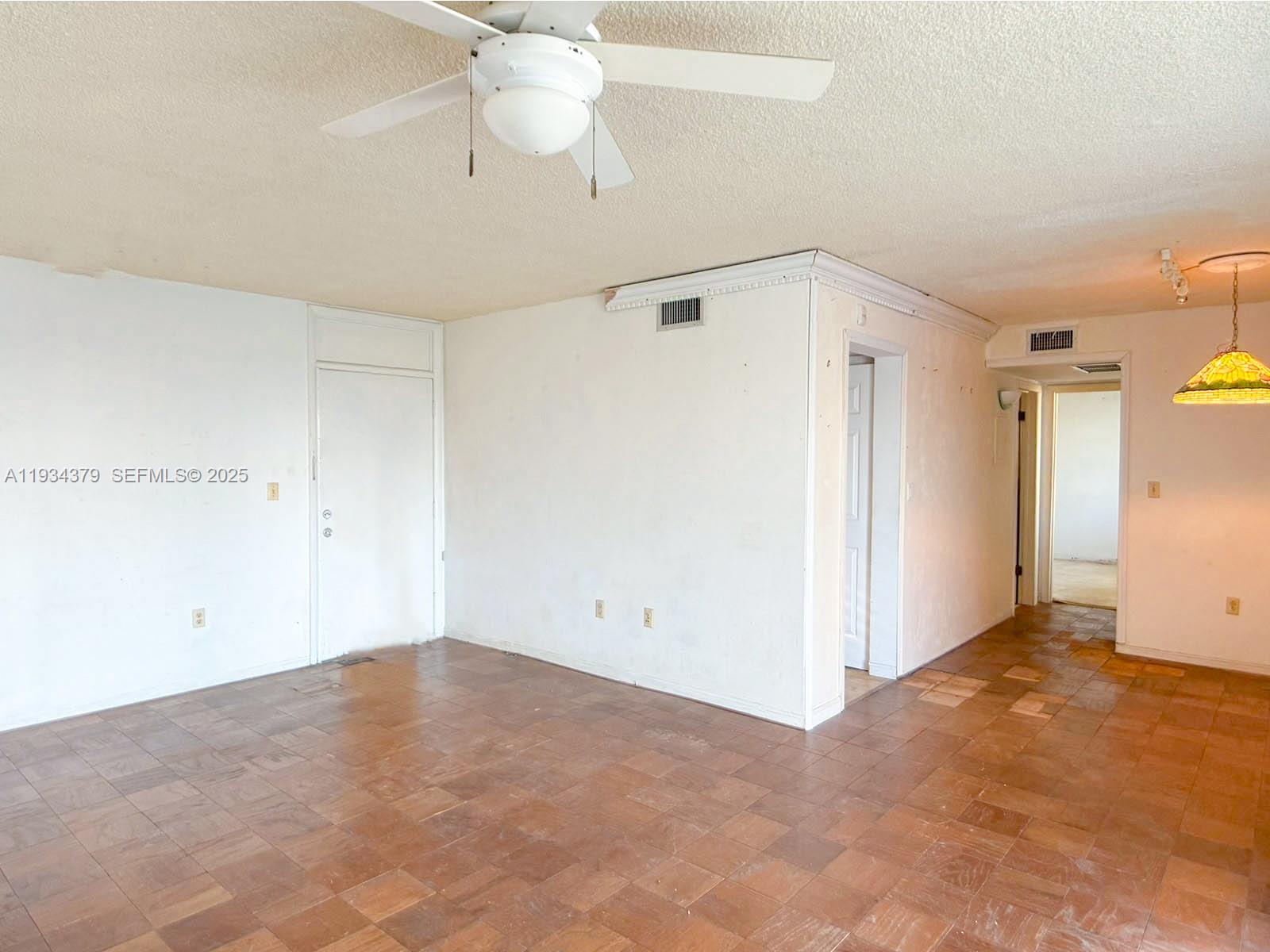 2930 Point East Dr #E601 Aventura, FL 33160