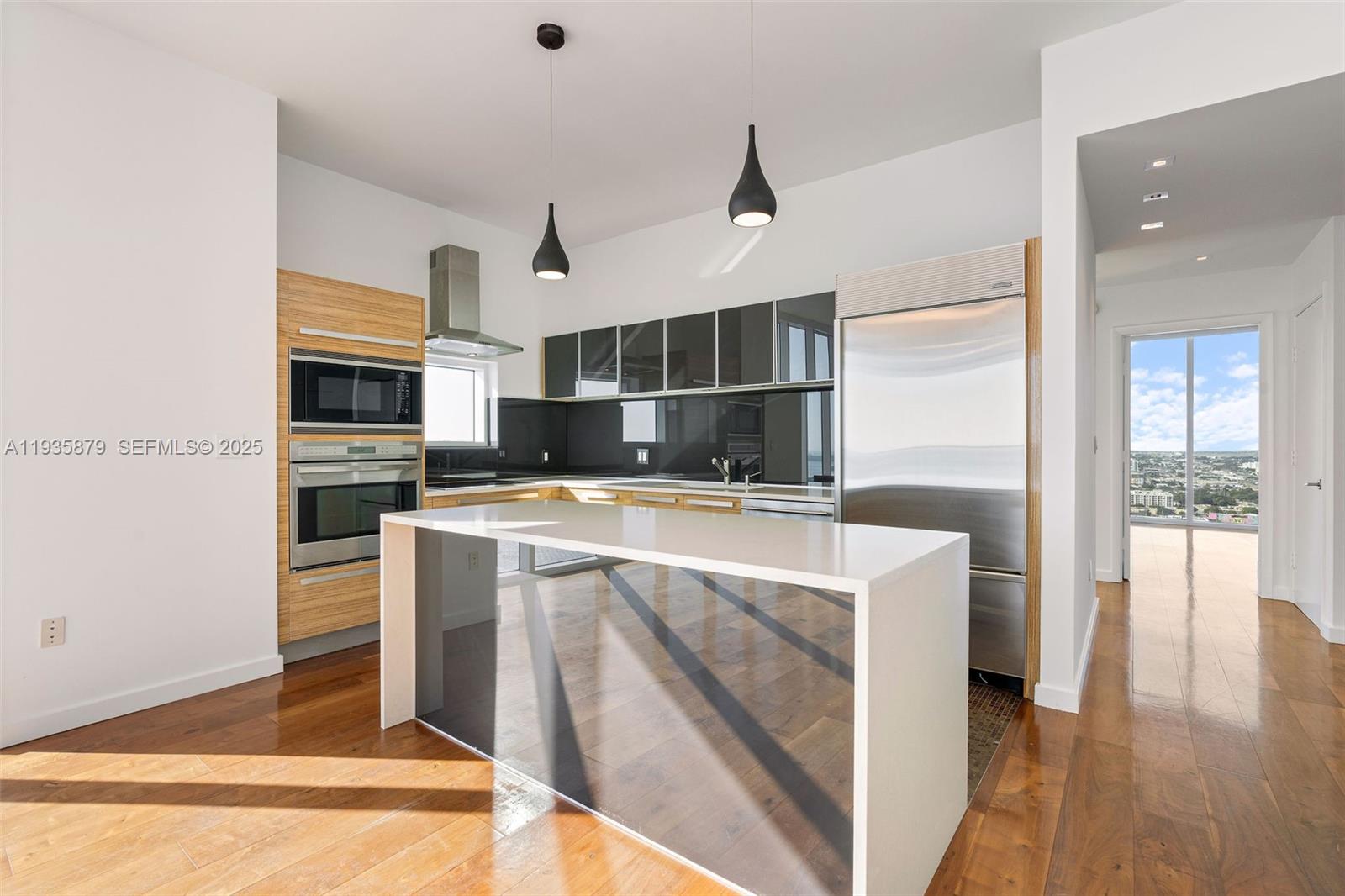 image Paramount Bay10