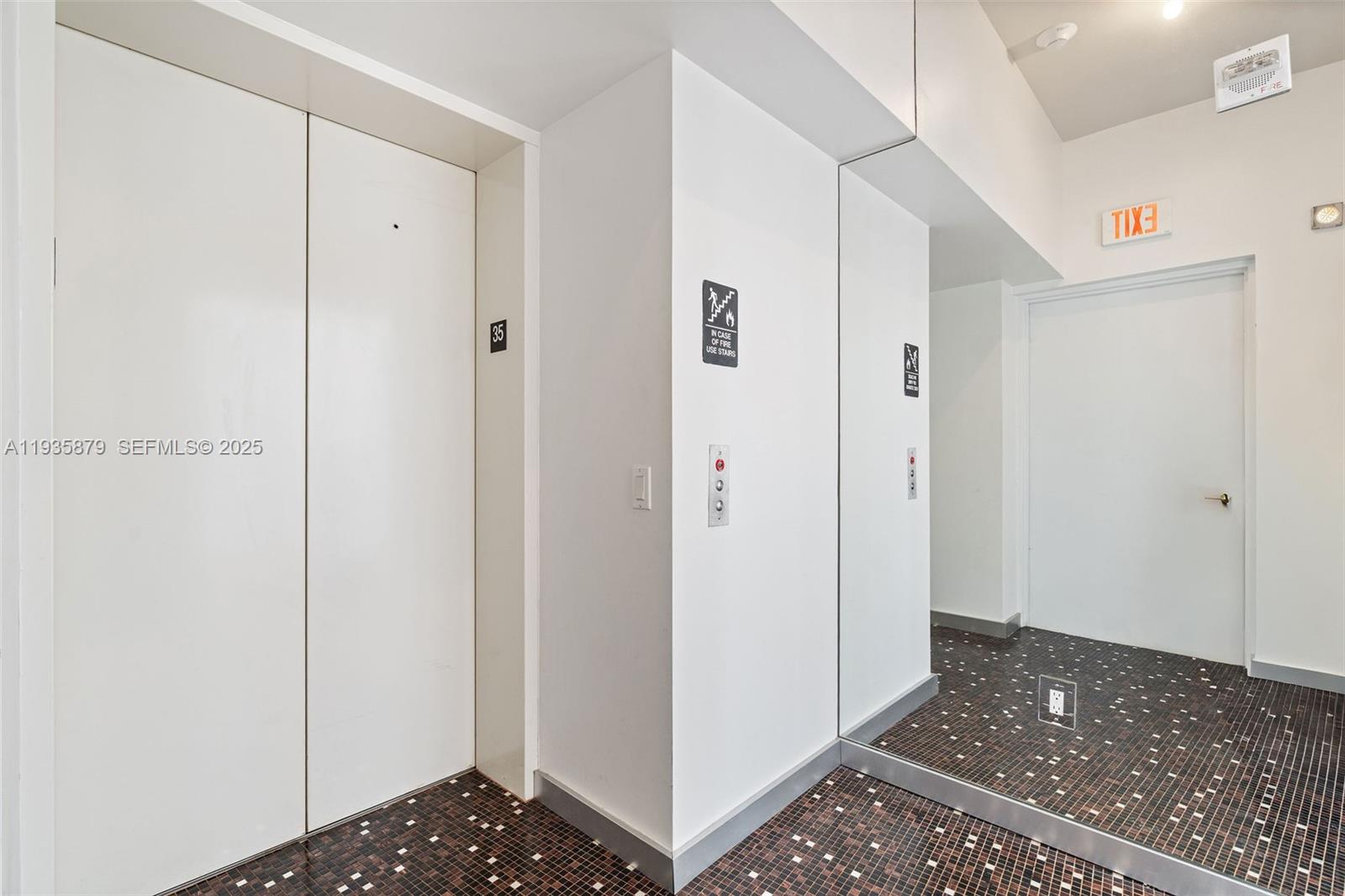 image Paramount Bay1