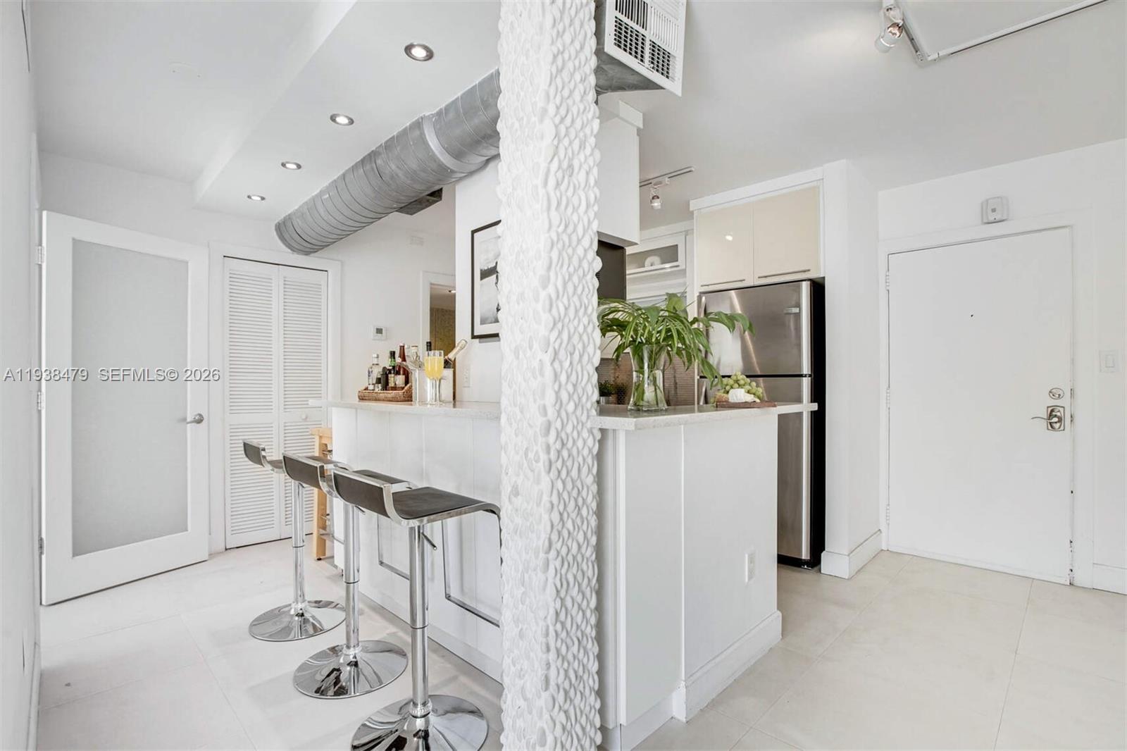 201 Jefferson Ave #2E Miami Beach, FL 33139