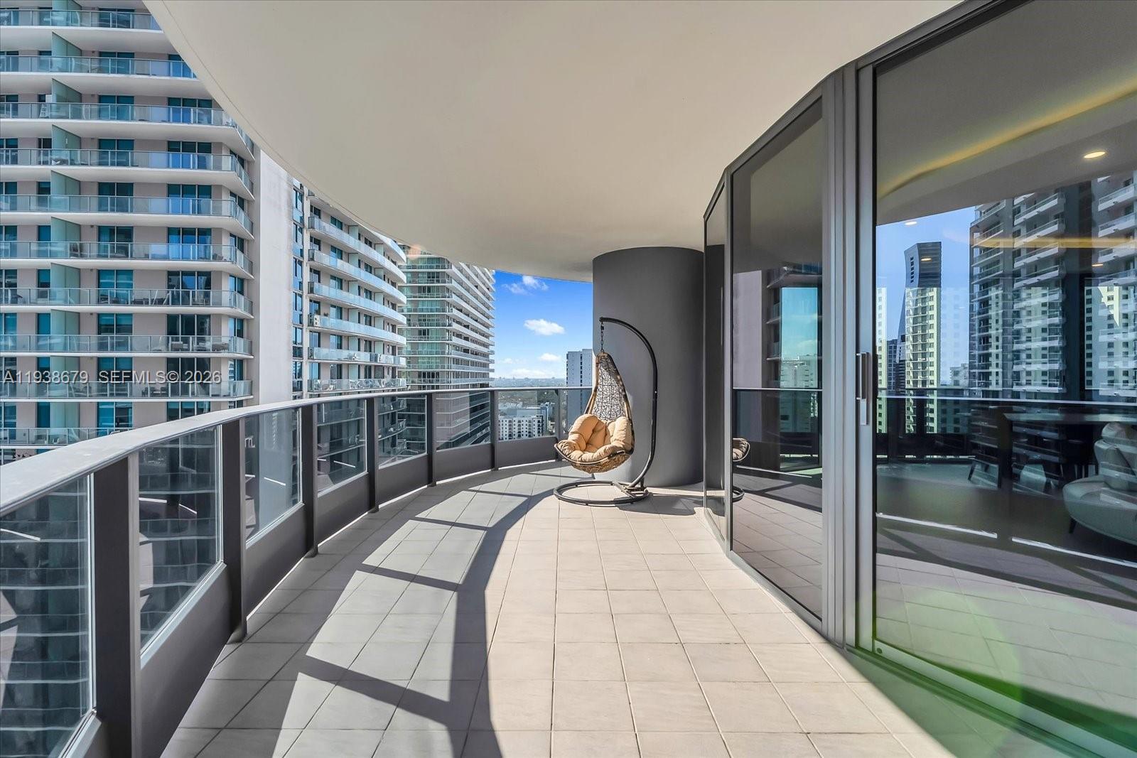 image Brickell Flatiron16