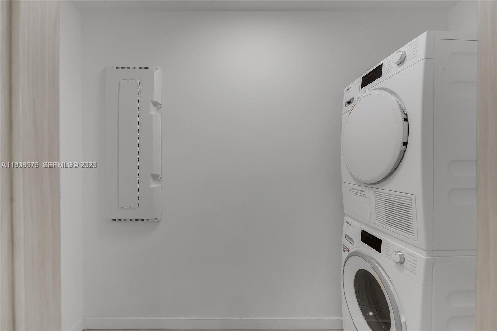 image Brickell Flatiron23