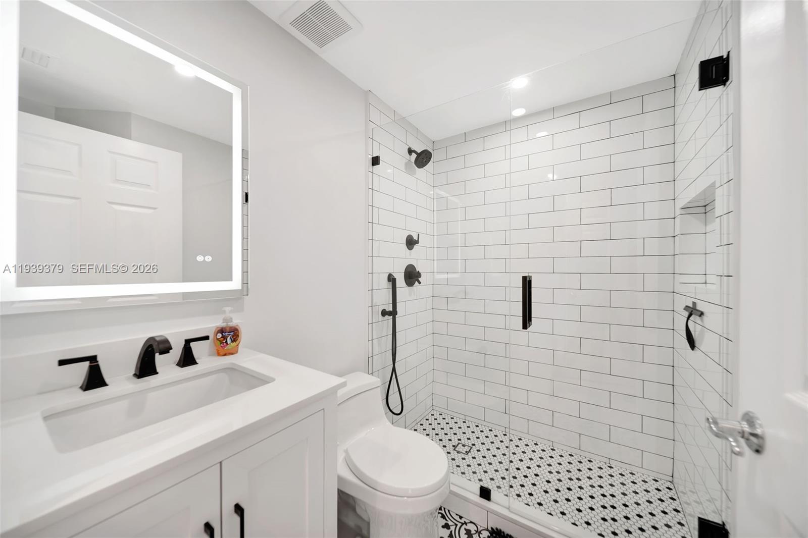 6001 N Ocean Dr #1204 Hollywood, FL 33019