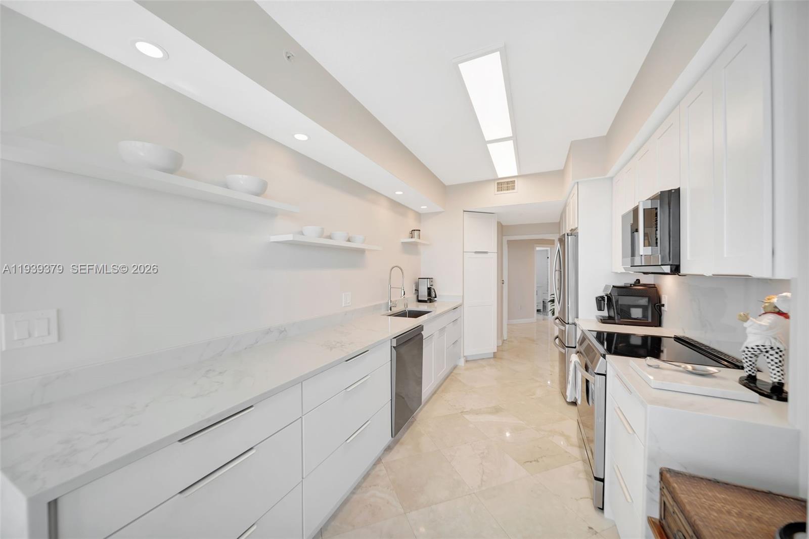 6001 N Ocean Dr #1204 Hollywood, FL 33019