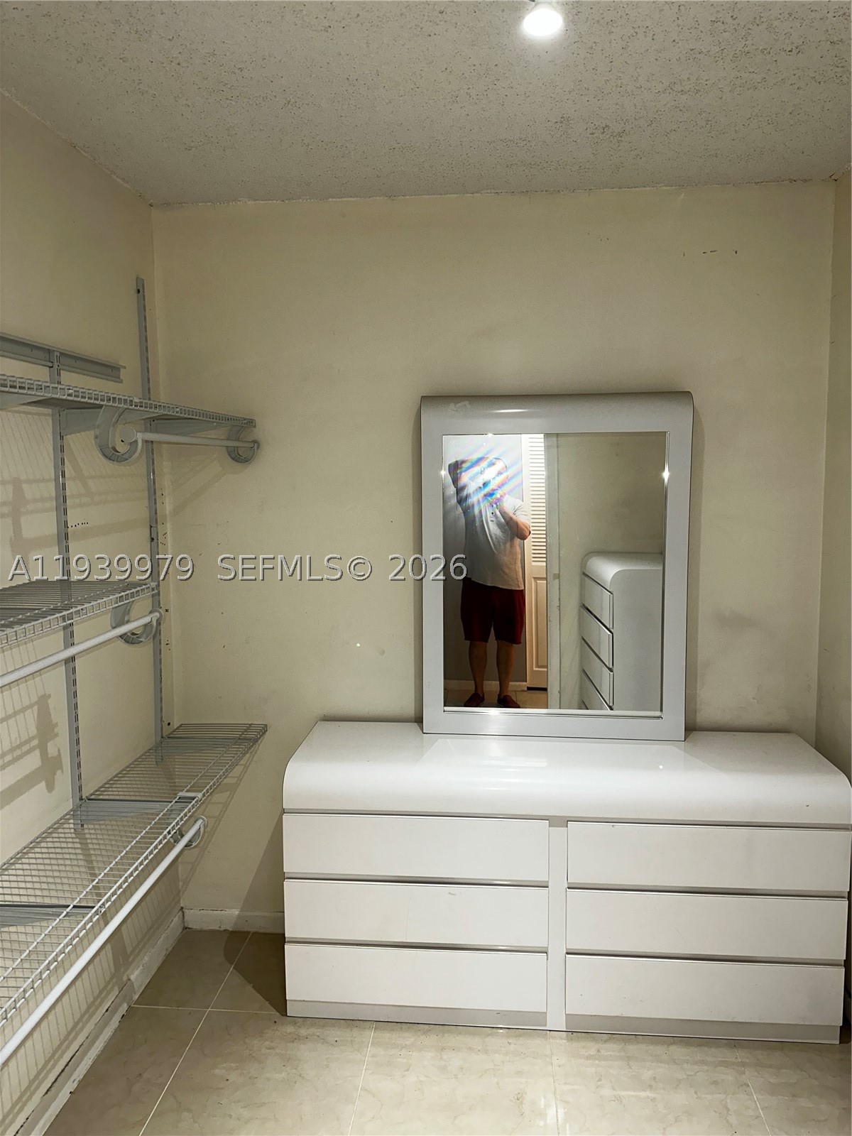 Undisclosed Address,Hollywood, FL 33019