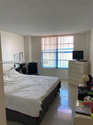 Undisclosed Address,Hollywood, FL 33019