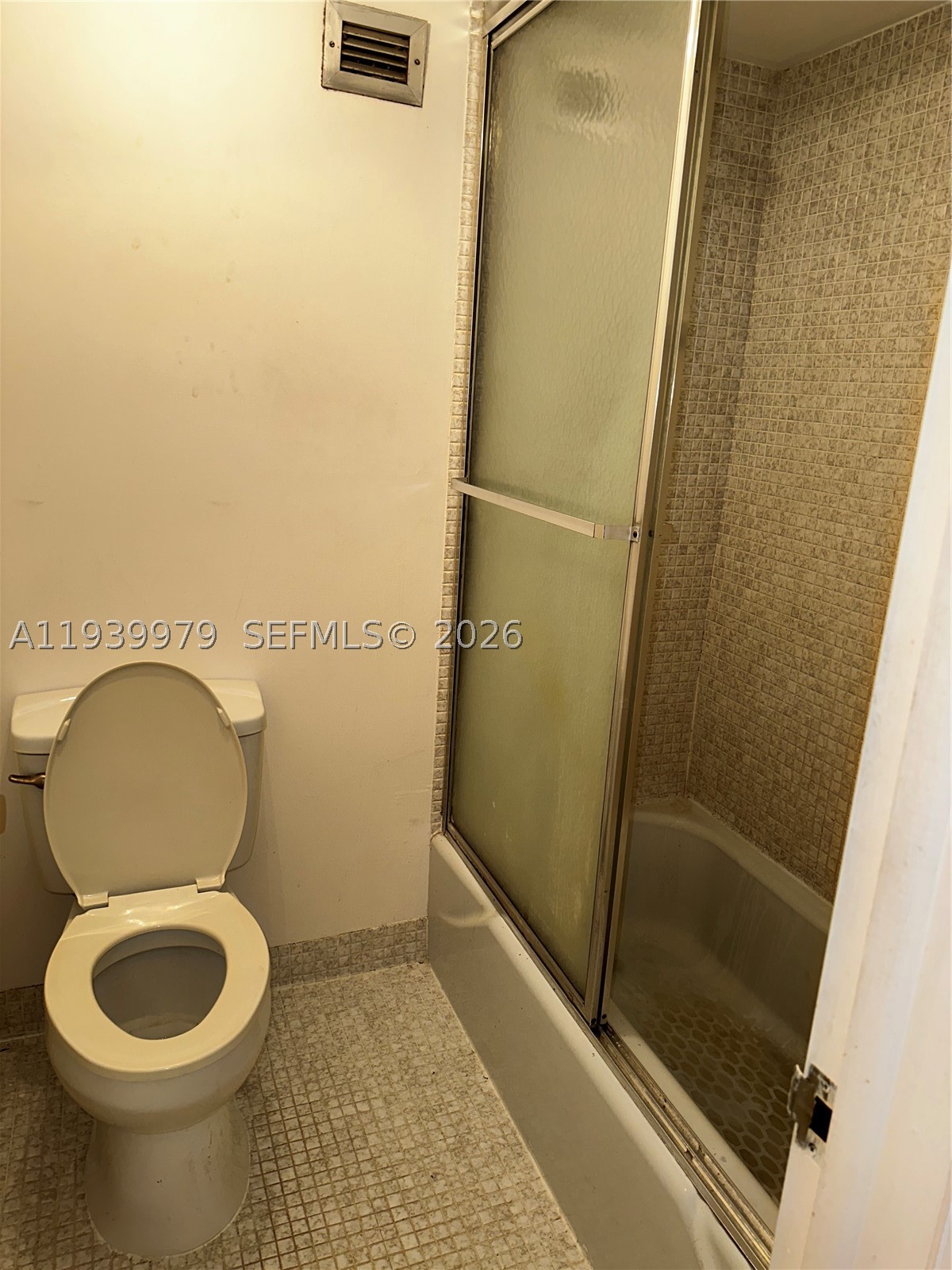 Undisclosed Address,Hollywood, FL 33019