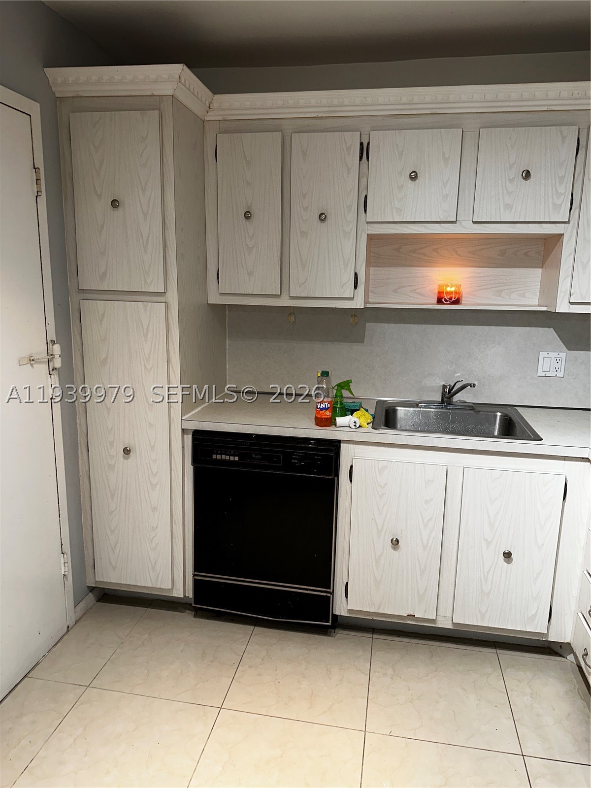 Undisclosed Address,Hollywood, FL 33019