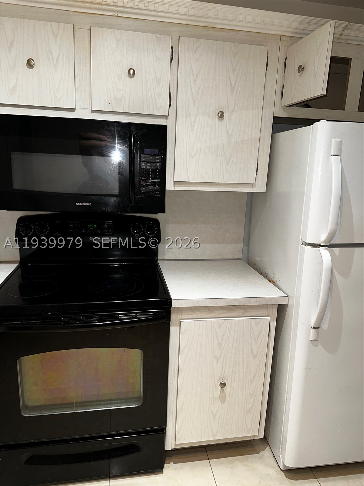 Undisclosed Address,Hollywood, FL 33019