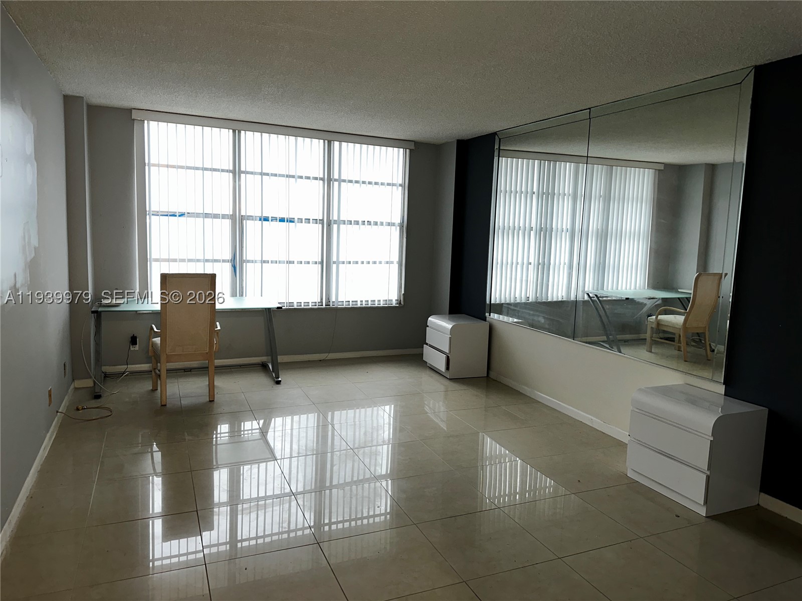 Undisclosed Address,Hollywood, FL 33019