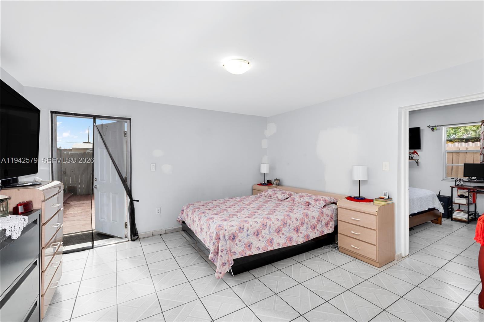 2818 SW 2nd St Miami, FL 33135