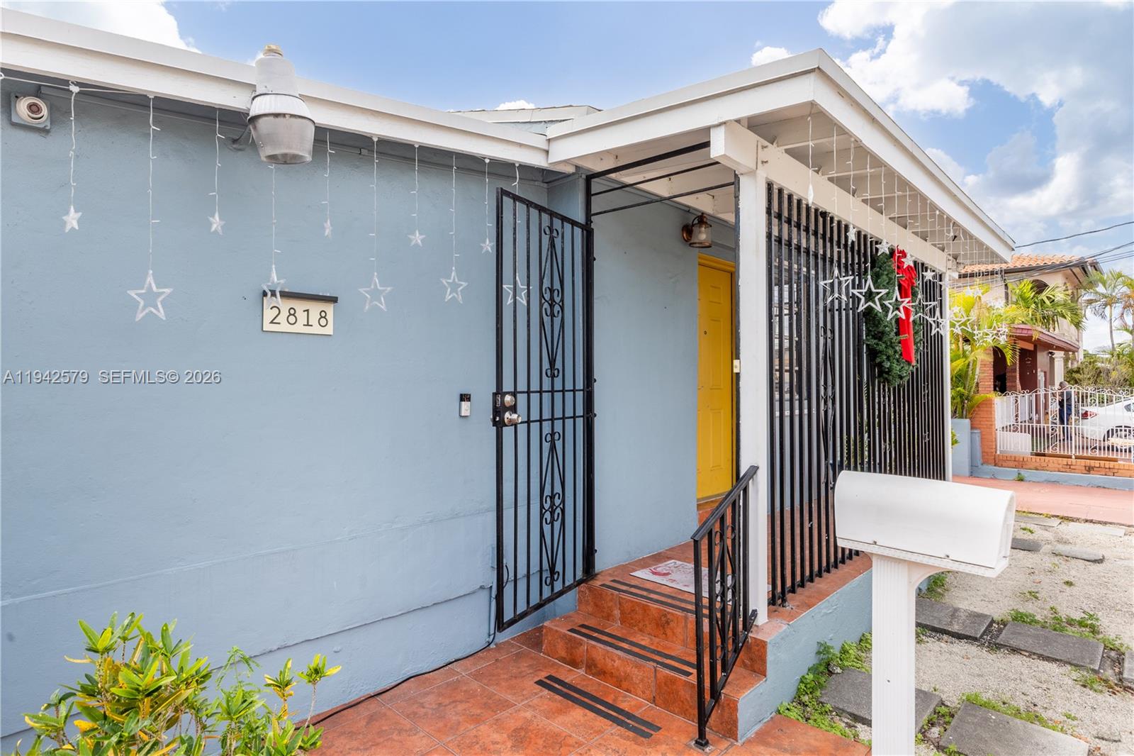 2818 SW 2nd St Miami, FL 33135