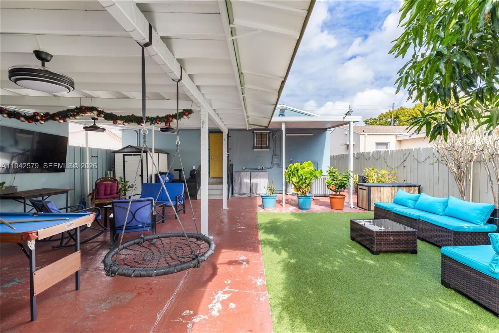 2818 SW 2nd St Miami, FL 33135