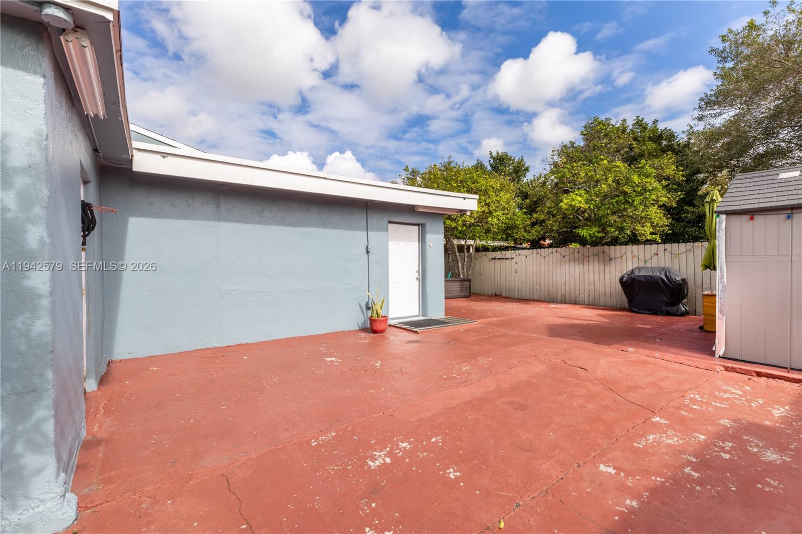 2818 SW 2nd St Miami, FL 33135