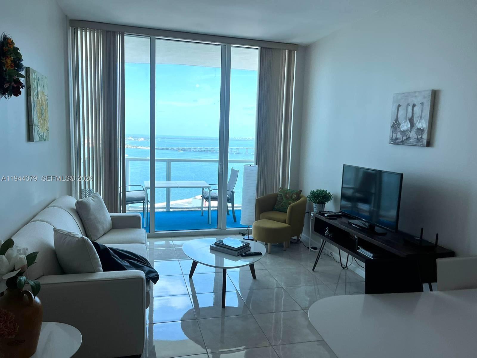 218 SE 14th St #TS307