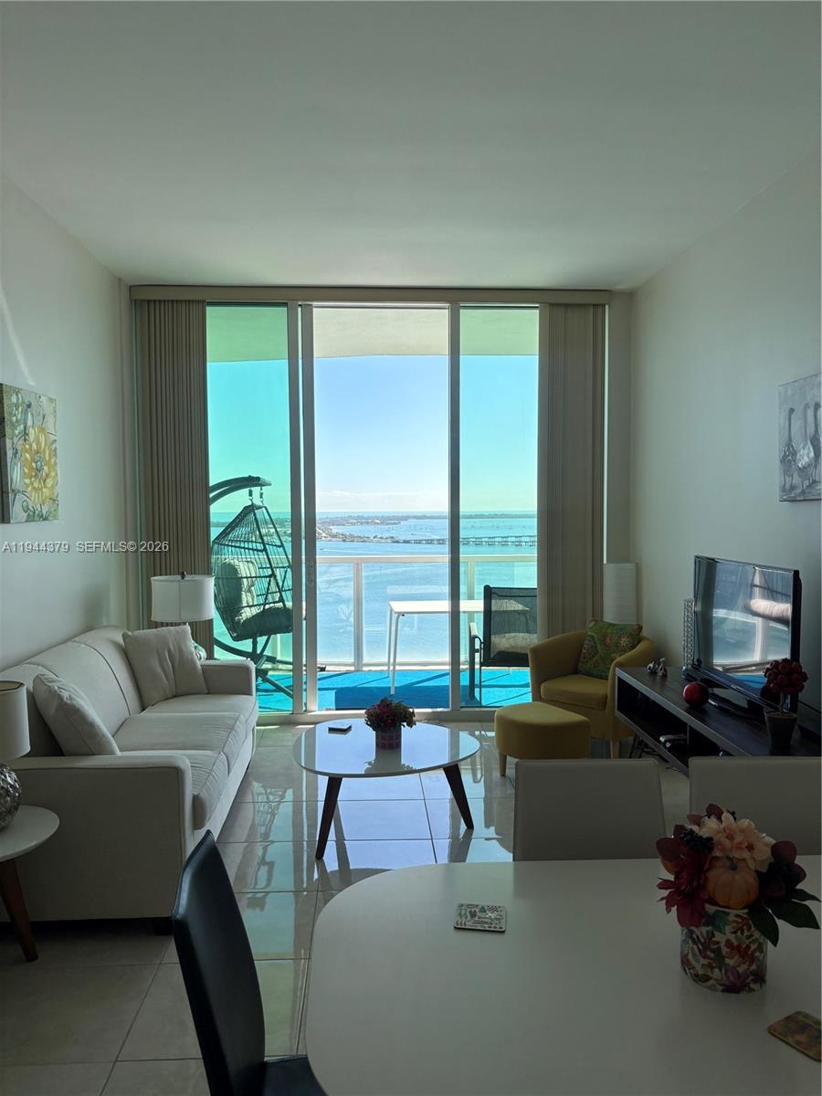 image Emerald at Brickell10