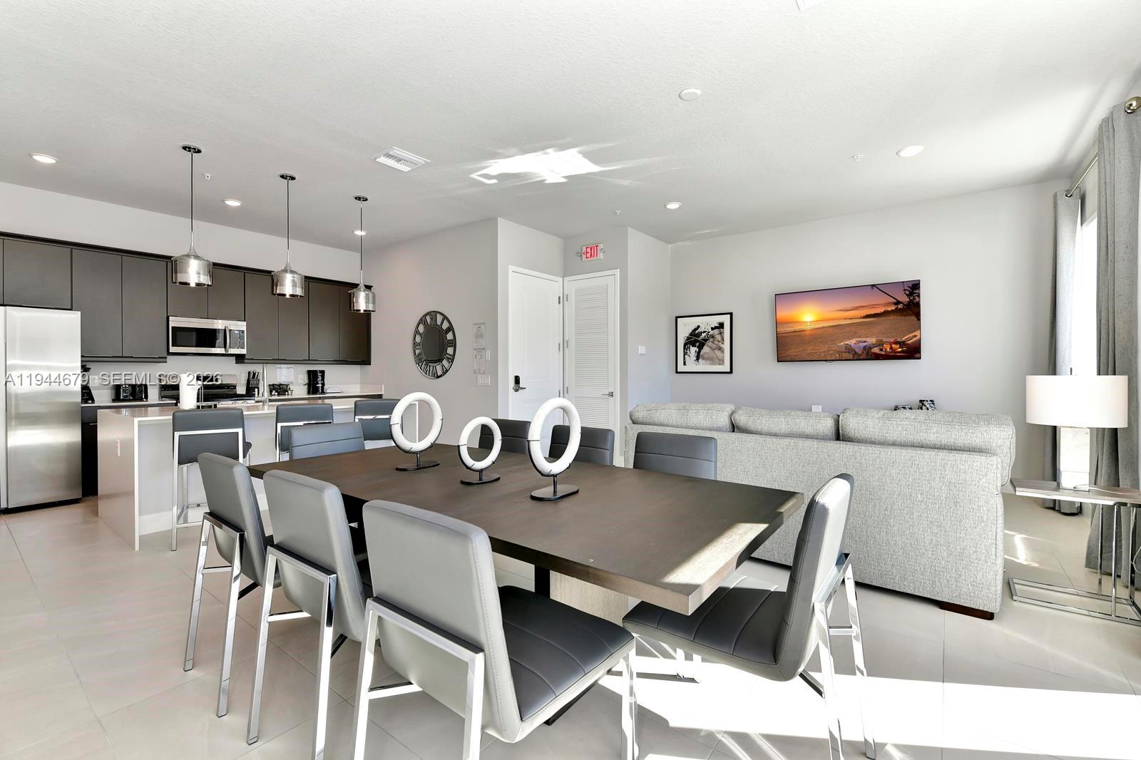 7740 Sandy Rdg Dr #136 Kissimmee, FL 34747