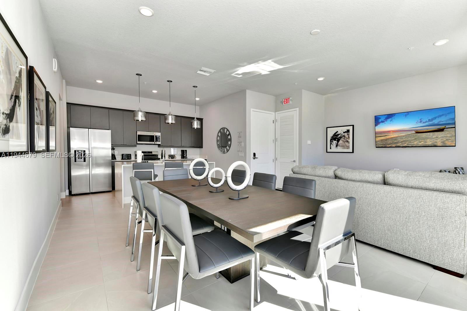 7740 Sandy Rdg Dr #136 Kissimmee, FL 34747