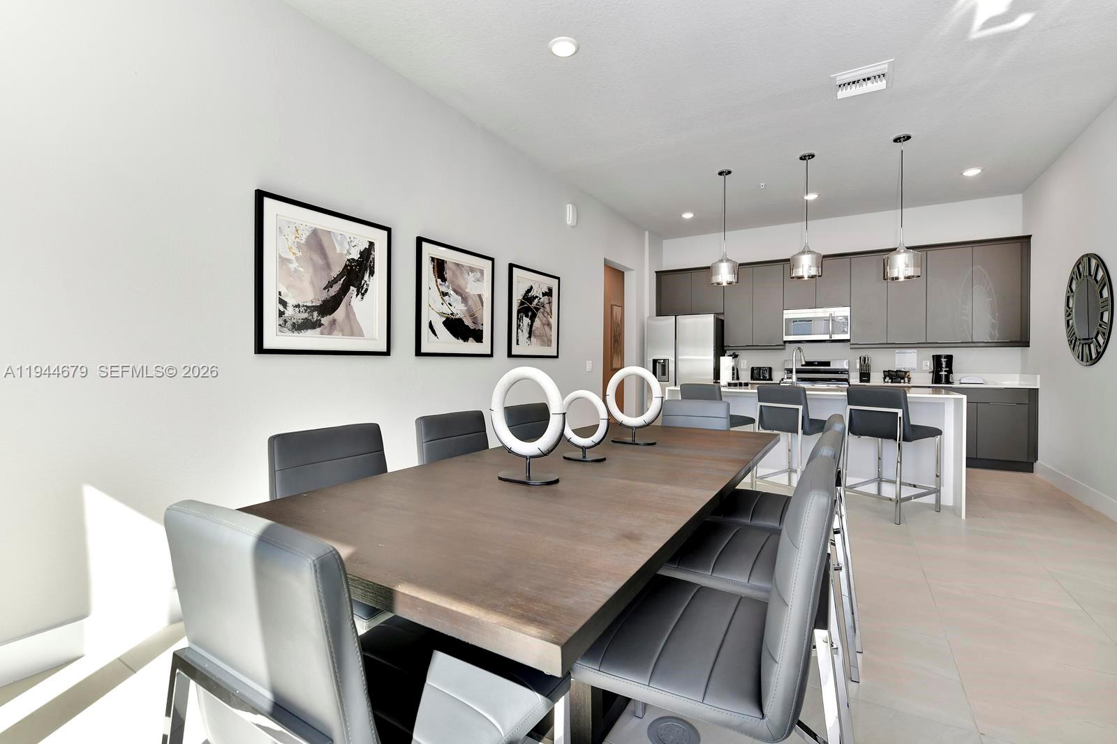 7740 Sandy Rdg Dr #136 Kissimmee, FL 34747