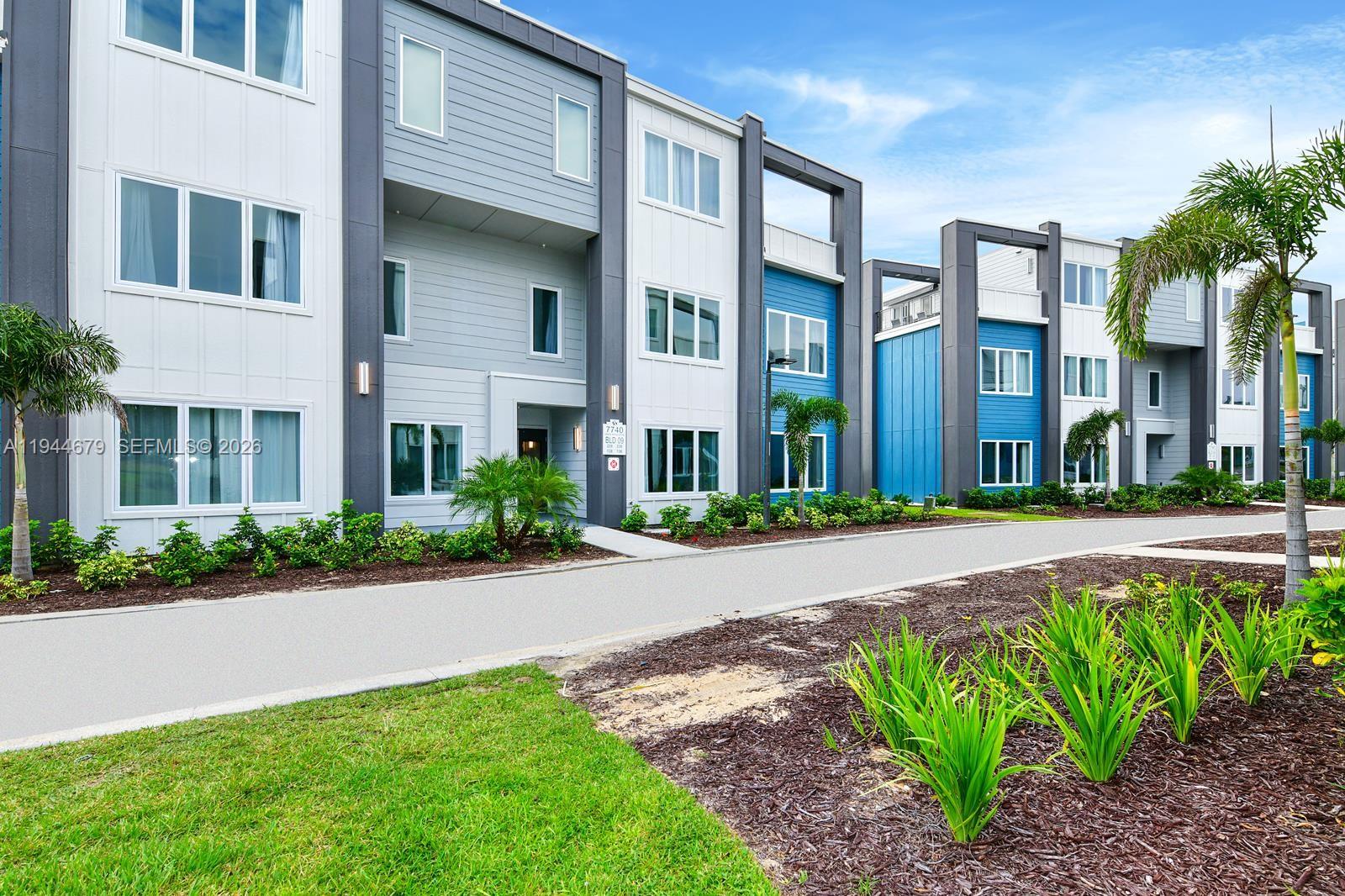 7740 Sandy Rdg Dr #136 Kissimmee, FL 34747