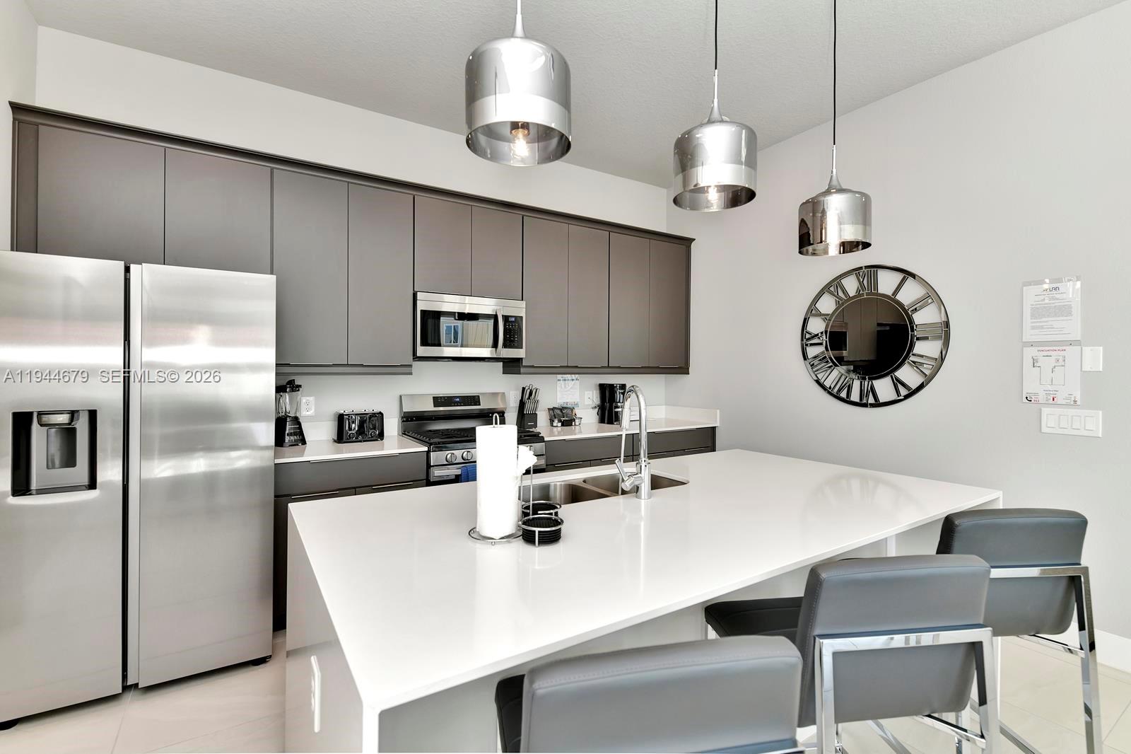 7740 Sandy Rdg Dr #136 Kissimmee, FL 34747