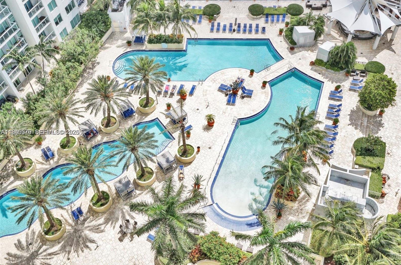 image Vizcayne North34