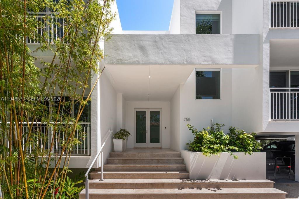 755 Allendale Rd Key Biscayne, FL 33149