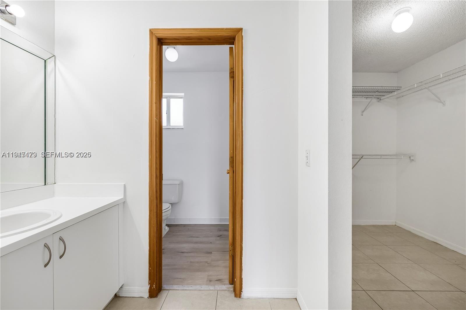 13723 SW 160th Ter Miami, FL 33177