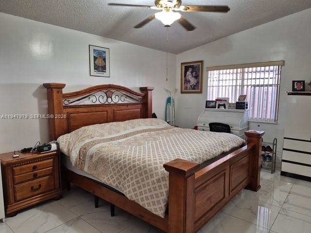 7001 W 35th Ave #220 Hialeah, FL 33018