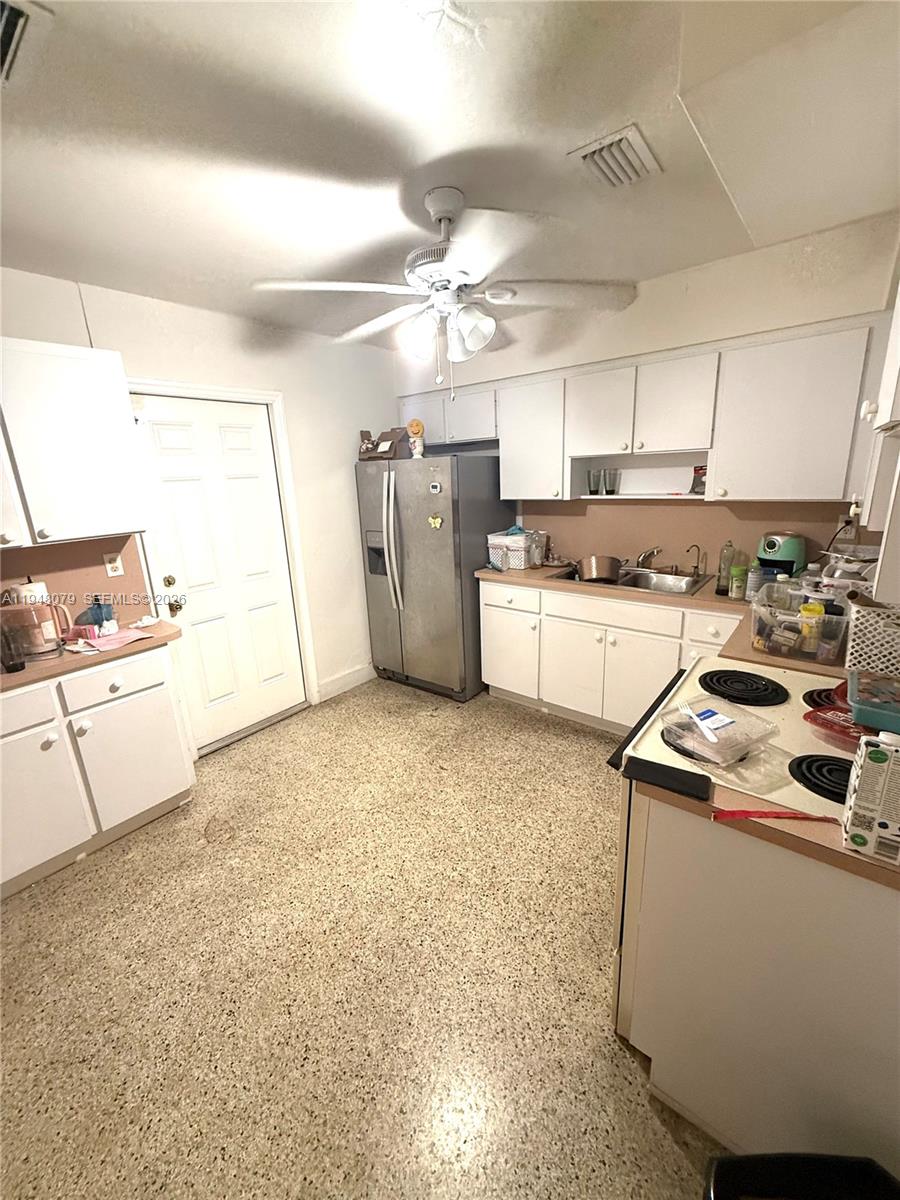 5181 NW 5th St Miami, FL 33126