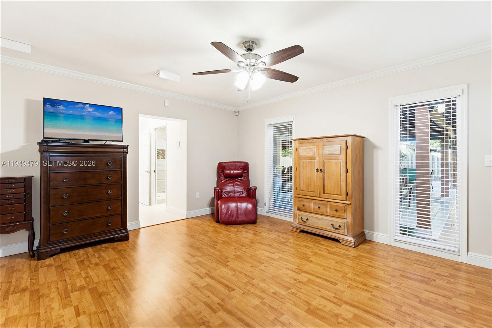 9461 SW 31st Ter Miami, FL 33165