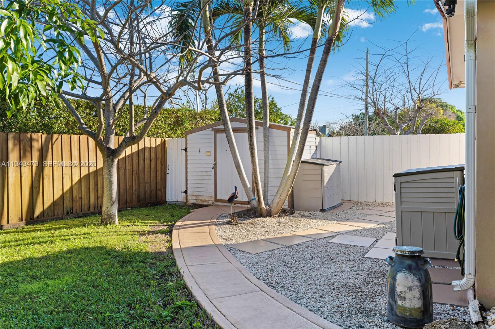 9461 SW 31st Ter Miami, FL 33165