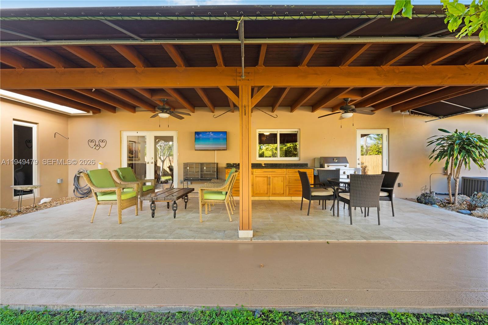 9461 SW 31st Ter Miami, FL 33165