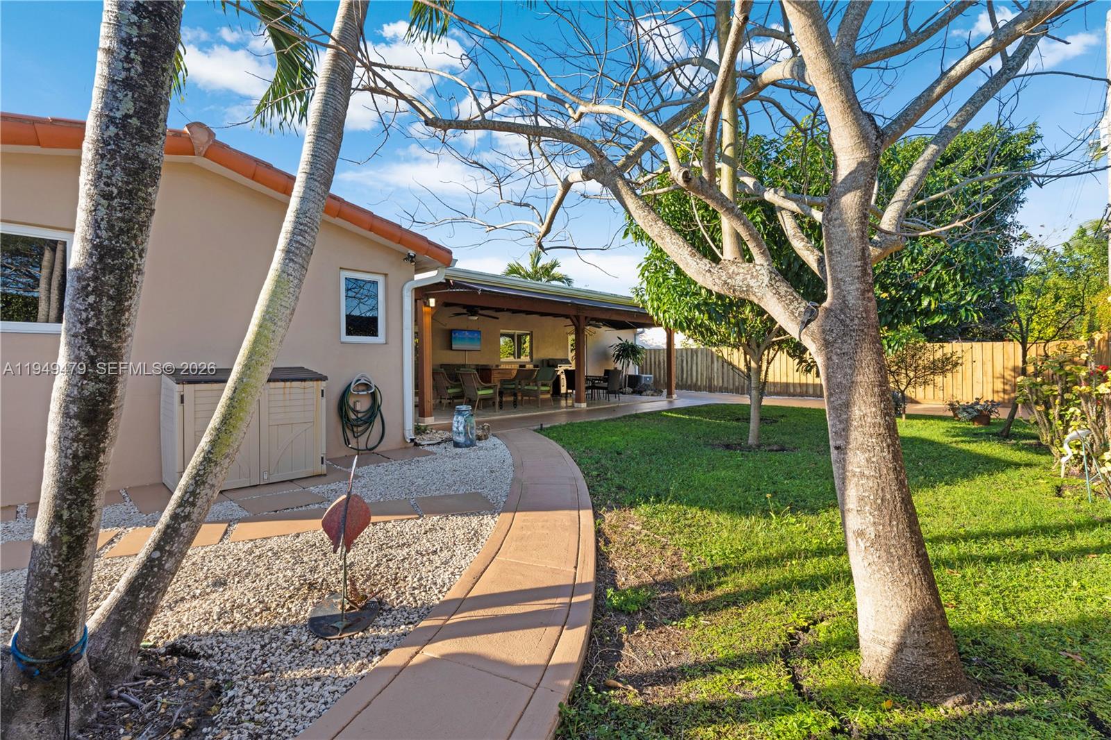 9461 SW 31st Ter Miami, FL 33165