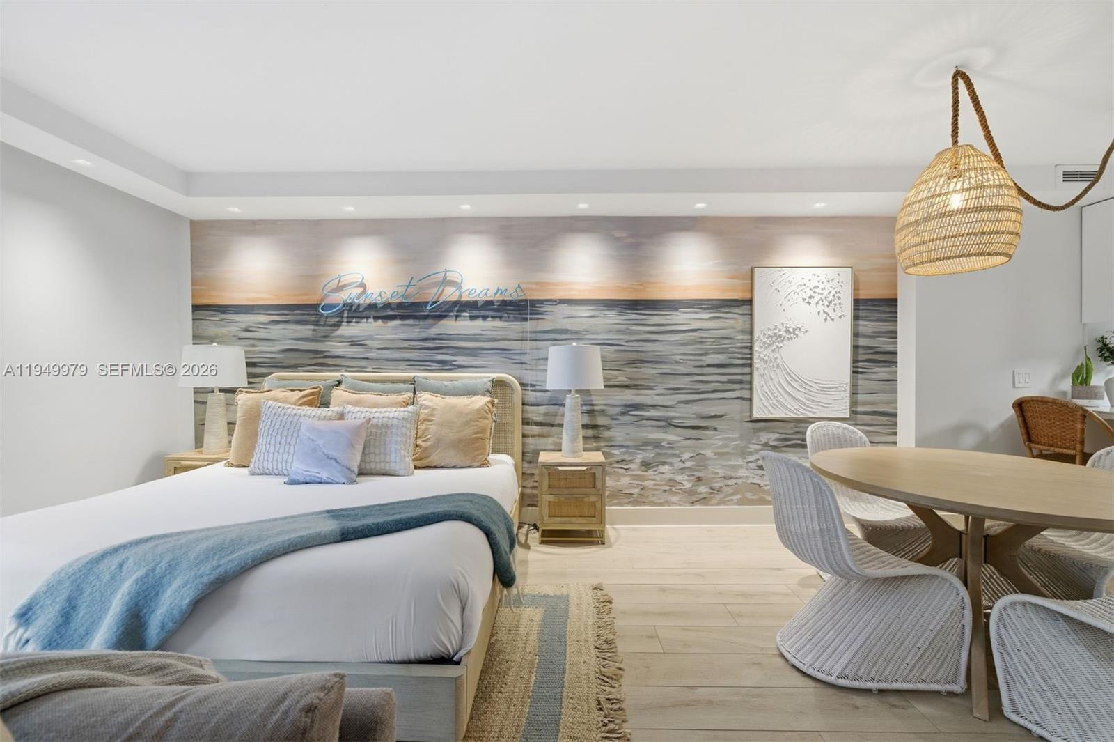 2301 Collins Ave #329 Miami Beach, FL 33139