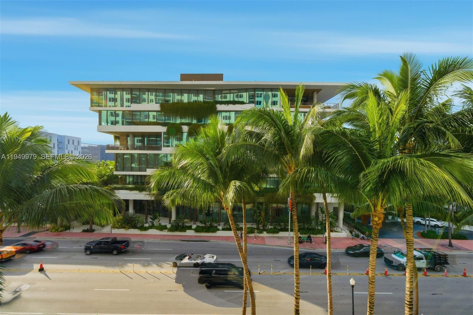 2301 Collins Ave #329 Miami Beach, FL 33139