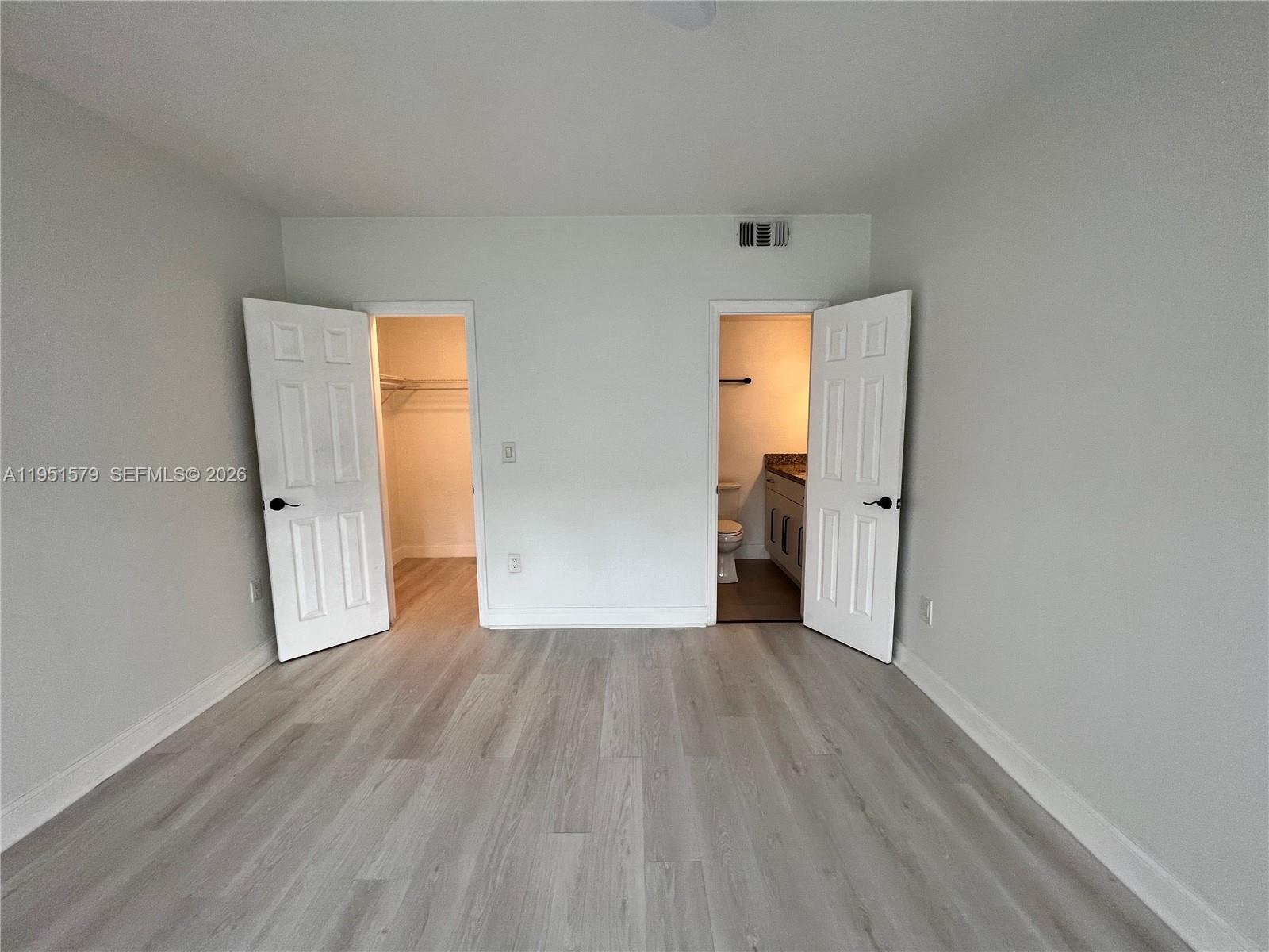 946 Bay Dr #4 Miami Beach, FL 33141